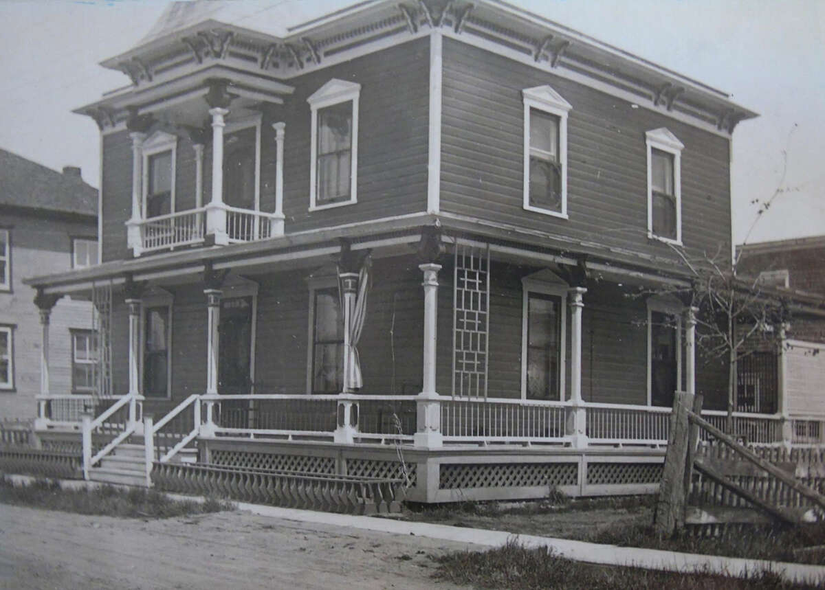 D 2018 011 FB-SG139-060-0096