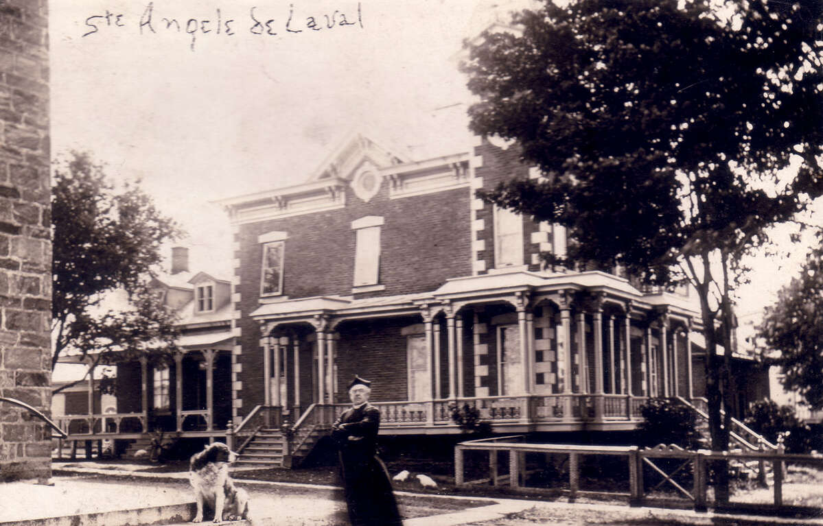 D 2022 101-SA133-020-018