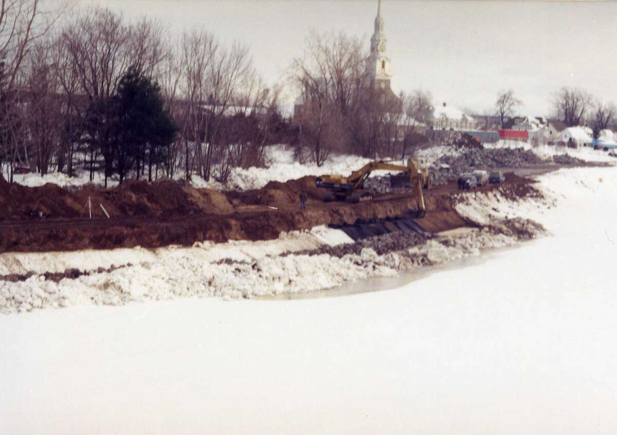 D 2022 41-B388-180-005