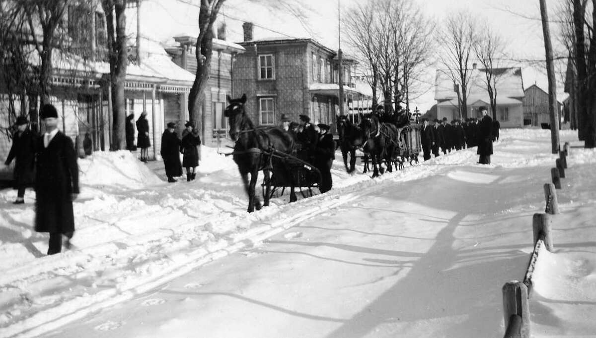 D 2022 44-SG156-010-009