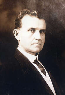 D 2022 95-P923-020-001